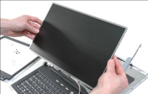 Naprawa laptopa - wymiana matrycy lcd